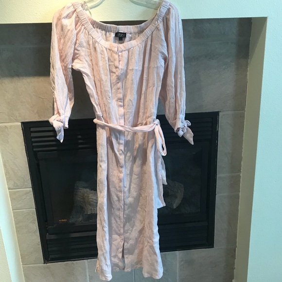 Super cute off the  shoulder shirt dress - Picture 4 of 7